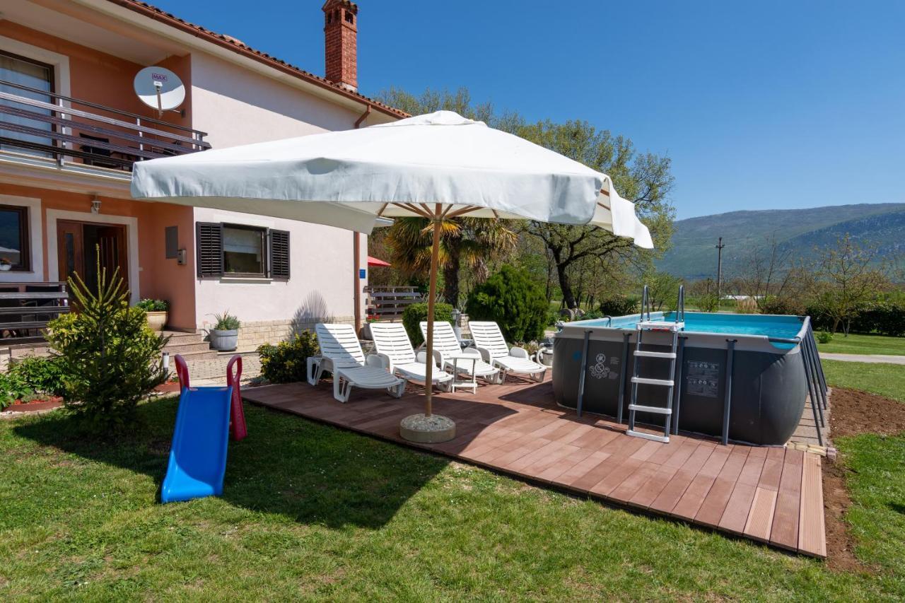 Family Friendly Apartments With A Swimming Pool Cepic, Central Istria - Sredisnja Istra - 11636 Zatka Cepic Exteriér fotografie