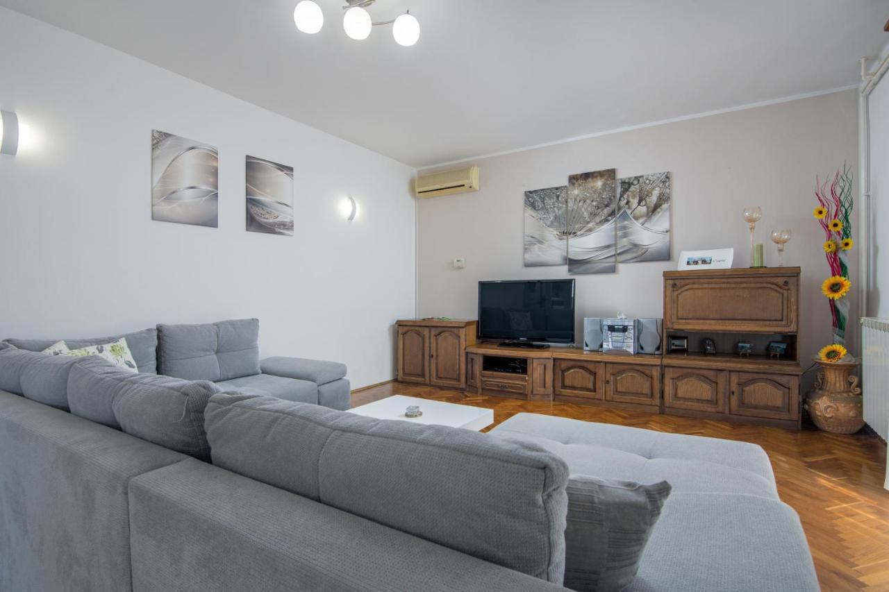 Family Friendly Apartments With A Swimming Pool Cepic, Central Istria - Sredisnja Istra - 11636 Zatka Cepic Exteriér fotografie